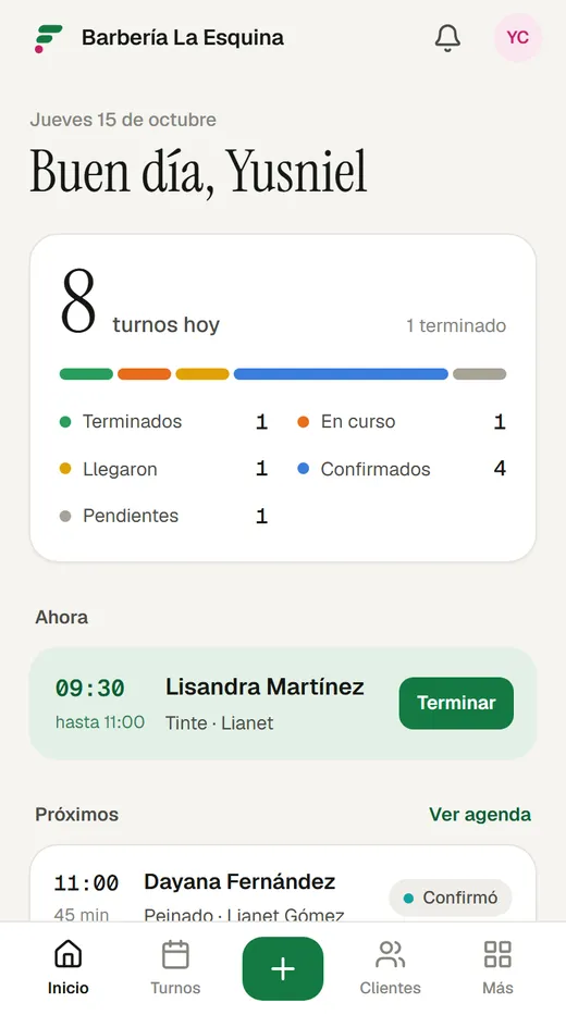 La pantalla de inicio: los turnos de hoy, el que se está atendiendo y los próximos.